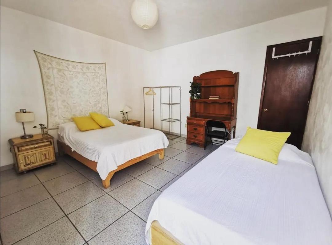 גואדלחארה Casa Canario Hostel מראה חיצוני תמונה
